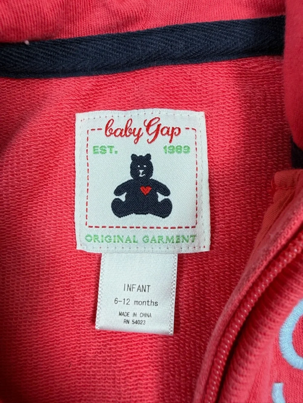 GAP baby y2k